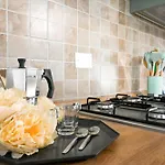 Innpisarentals - Cozy Flat By The Airport 比萨