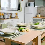 公寓 Innpisarentals - Cozy Flat By The Airport 比萨