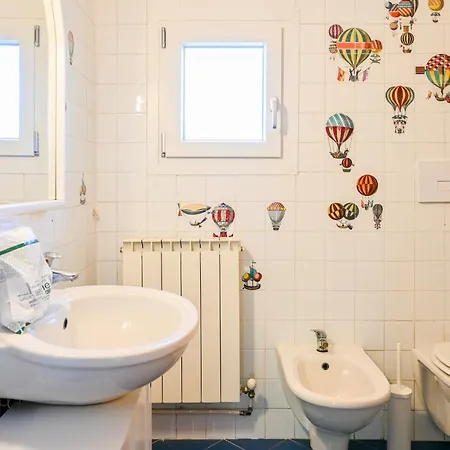Innpisarentals - Cozy Flat By The Airport 公寓 比萨